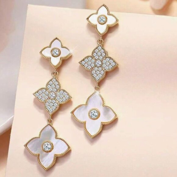 Handmade Jewelry - Mother Of Pearl Clover Drop Earrings Cleef inspired